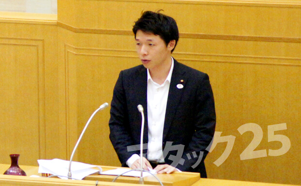 2012年5月 議会質問の様子
