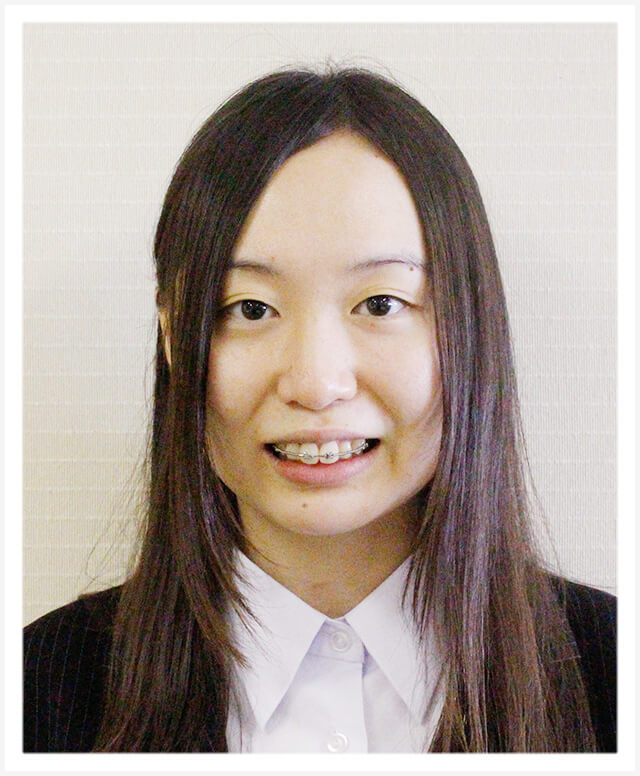 新居 詩織